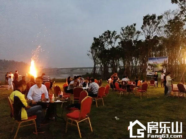 滟澜洲露营公园诚邀全乐山，一起回归自然生活