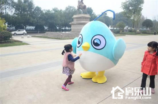 银丰铂金汇今日试听盛宴圆满结束 体验5.1智能客厅影院 图片2.jpg