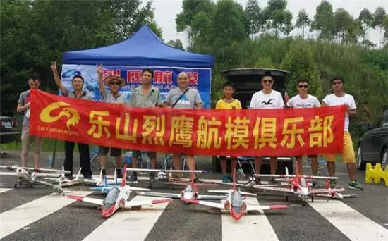 瑞松中心城酷炫航模展来了 看表演 造飞机 圆孩子航天梦! 图片3.jpg
