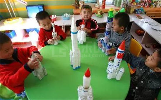 瑞松中心城酷炫航模展来了 看表演 造飞机 圆孩子航天梦!