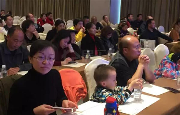乐山中心城VIP尊享,客户答谢酒会圆满举行! QQ截图20161120092905.jpg