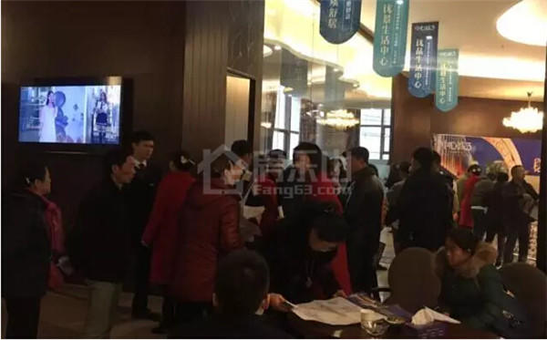 中心城车位排号听说你没挤进来? 排号排得早才能选得好! QQ截图20161126093840.jpg