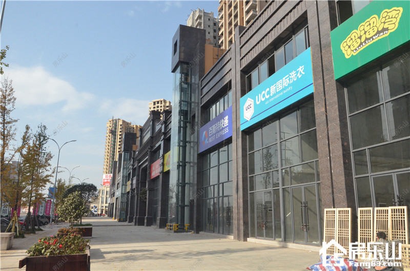 华泰·梧桐公馆实景图社区商业