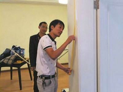 家装实验室：墙面翻新大作战，巧用壁纸是关键
