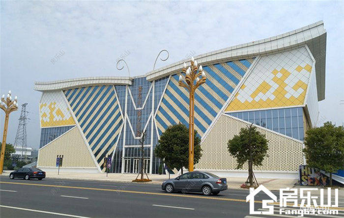 峨眉山演艺中心实景图