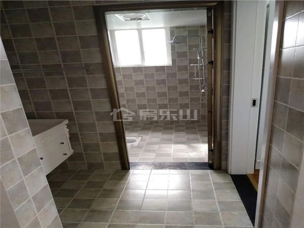 29110509d854ee97209275.jpg