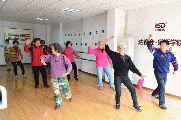 05105904c2d80e6a1b0075.gif 640(9)_缁撴灉.gif