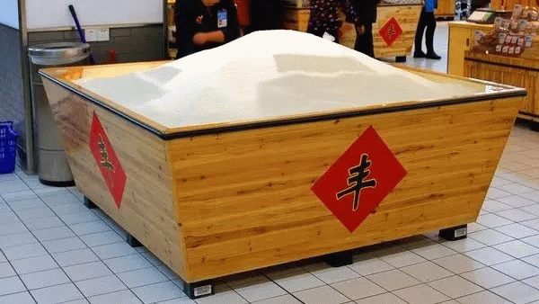 天赐粮机暖冬福利本周末中心城免费开仓放粮