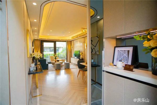 邦泰大渡河府滨河湾样板间