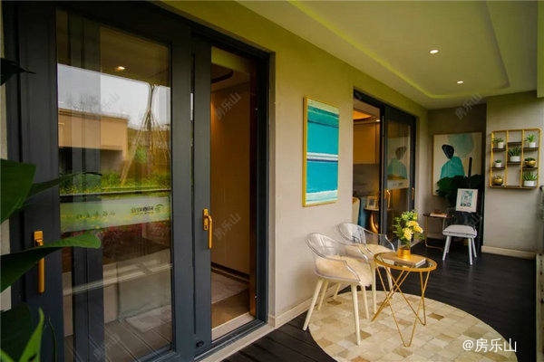 邦泰大渡河府滨河湾样板间