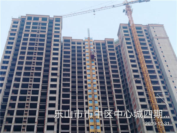0717274577e563c6644152.jpg 四期1、2幢砌体施工完成.jpg