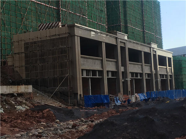 071731143f8713bc386234.jpg 五期16幢主体施工完成,砌体施工完成.jpg