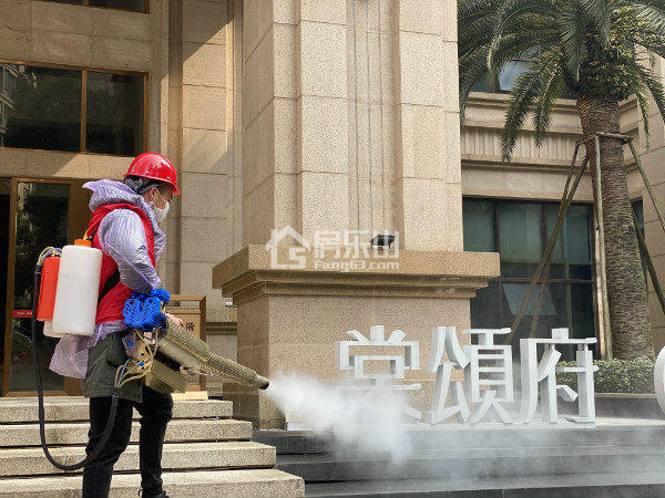 棠颂府小区大门图.jpg