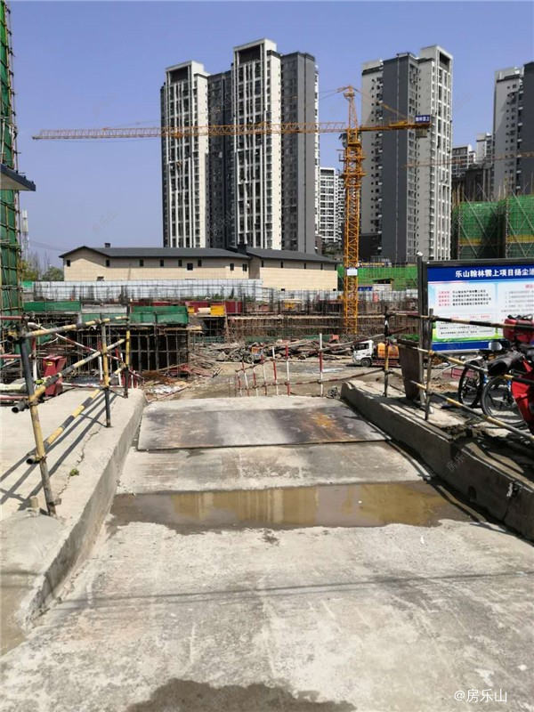 二、三号楼均在负一层-一层建设中
