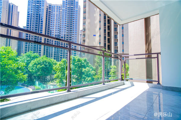 户型阔尺观景大阳台