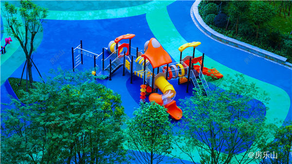 儿童游戏区实拍