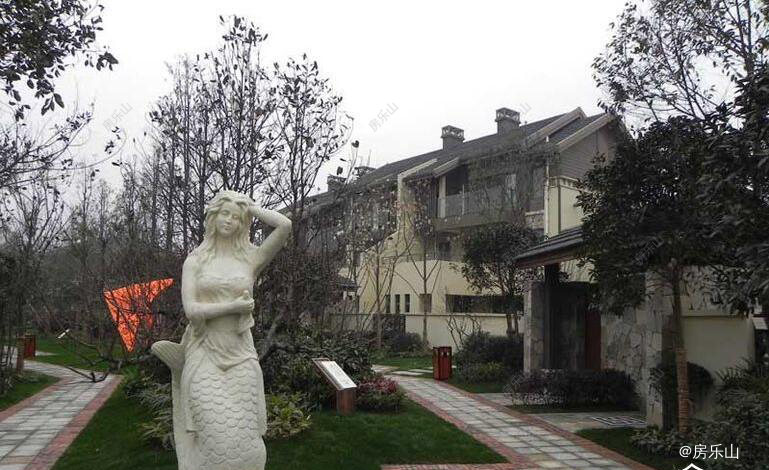 峨秀湖国际度假区实景图