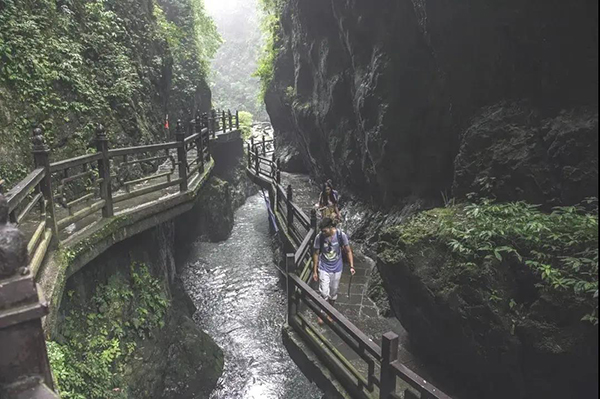 峨眉山实景图