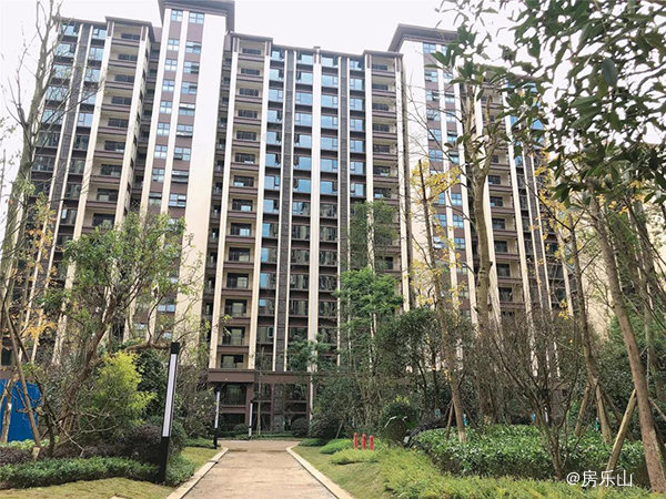 佳乐江屿城一期园林实景图