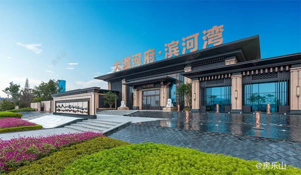 邦泰滨河湾实景图