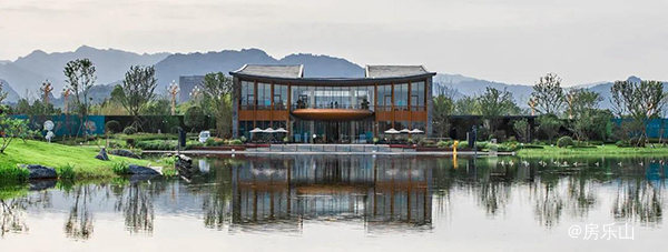 峨眉莲花湖实拍图