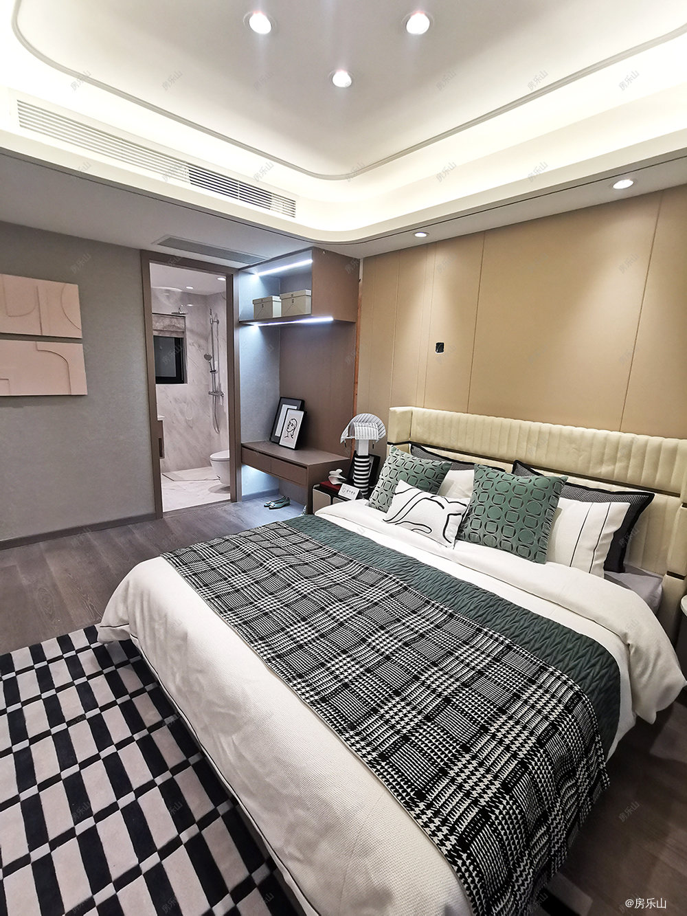 滨江花园城102样板间实景图