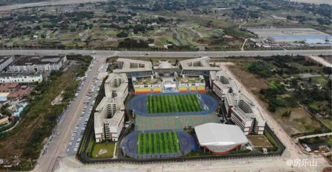 乐山东辰国际学校实拍