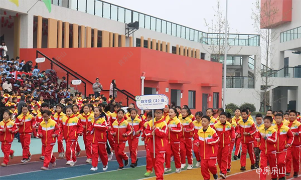 高新区实验小学第一届冬季运动会