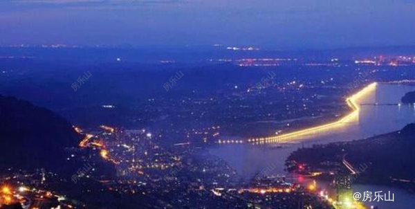 沙湾夜景实景图