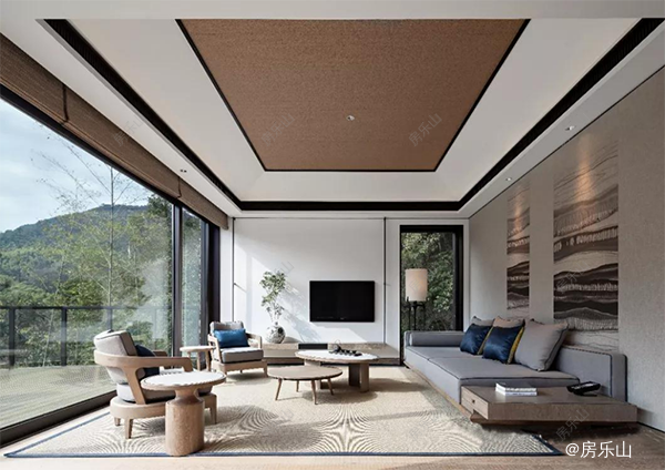 峨眉莲花湖实景图