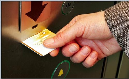 刷卡入户示意图