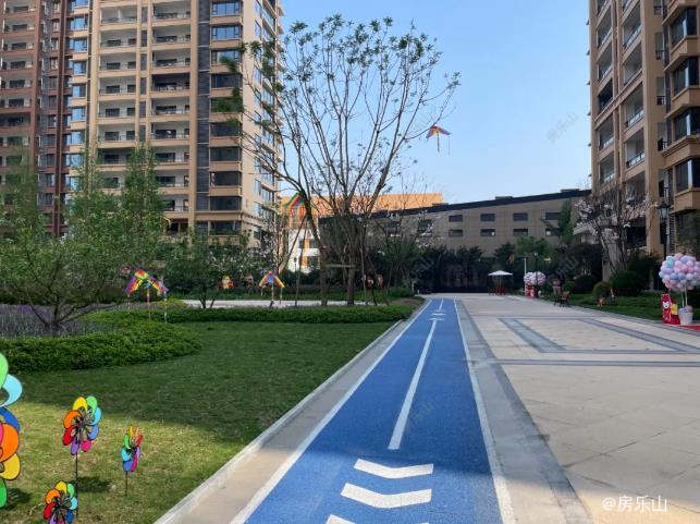 滟澜洲春森里2期景观园林照片