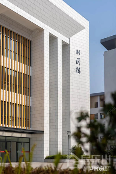 立志达高级中学实景图