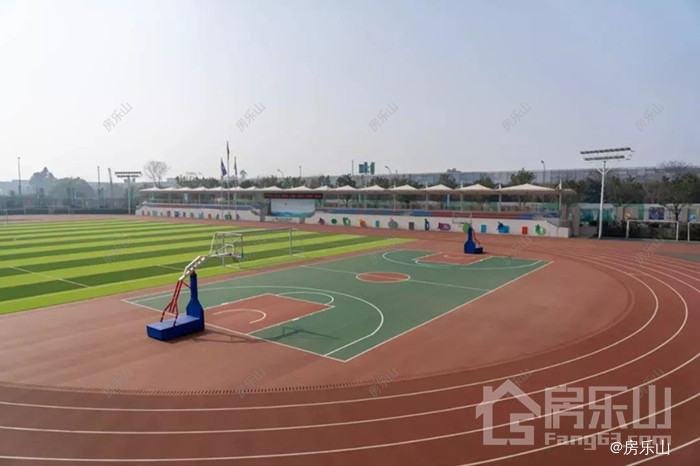 立志达高级中学实景图