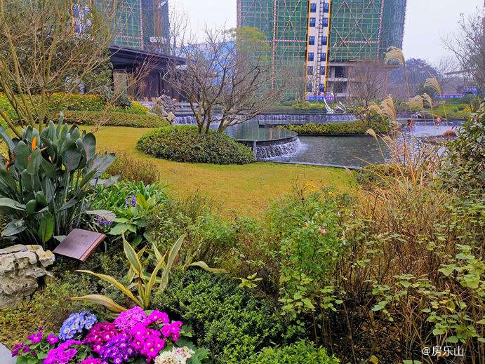 邦泰滨河湾园林实景