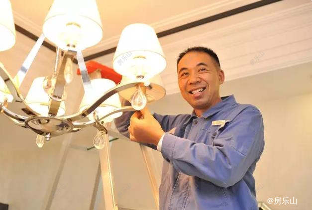 邦泰物业及时上门解决业主问题