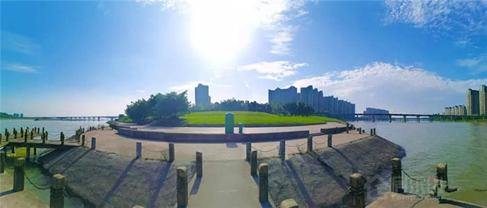 大渡河(左)、青衣江(右)在此交汇 大渡河(左)、青衣江(右)在此交汇