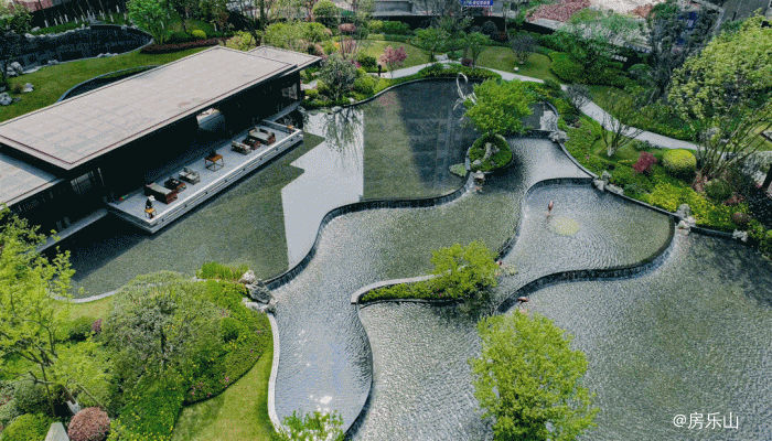 [邦泰滨河湾园林实景]