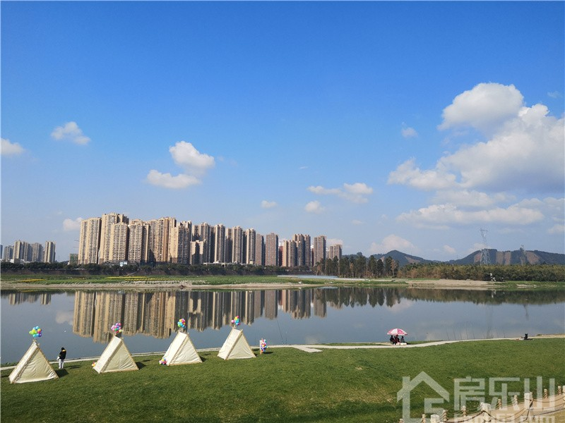 乐山新楼盘实拍
