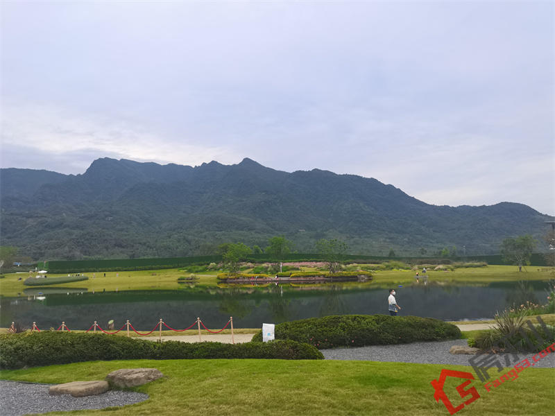 峨眉高桥里实景图
