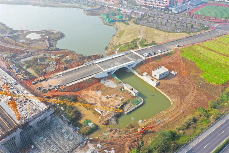 乐山高新区龙口路以西段 乐山高新区龙口路以西段