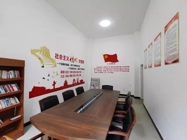 世传翡翠城小区