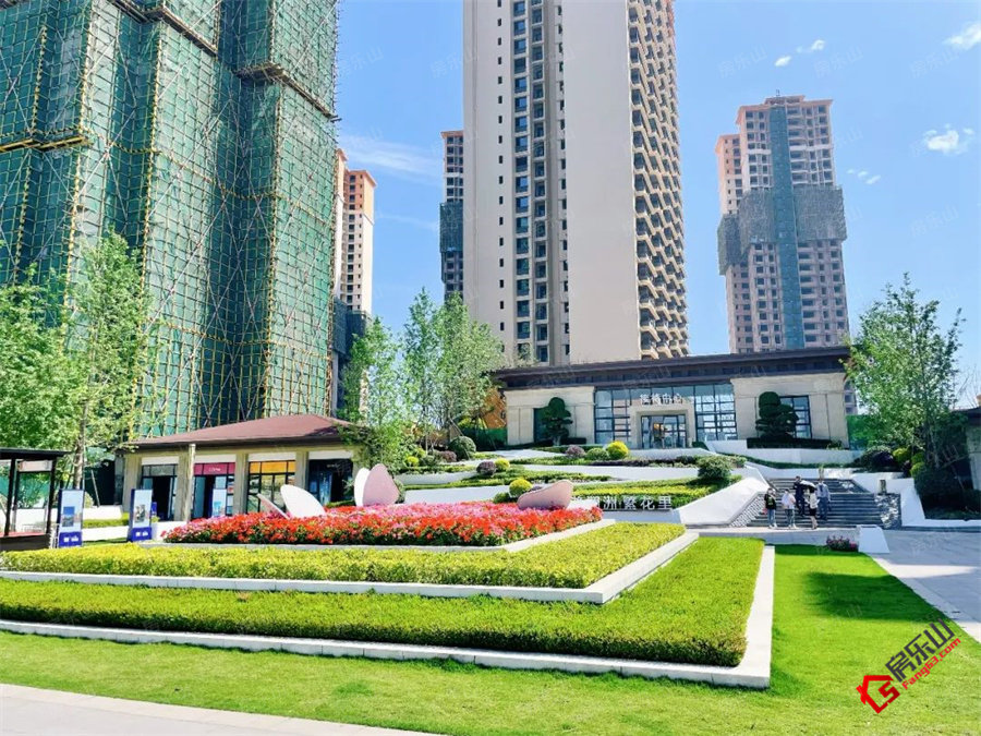 滟澜洲繁花里特价房5180元/元㎡,成交送人防车位40年使用权!