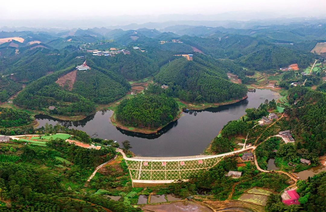 土主镇红月·康养中心项目