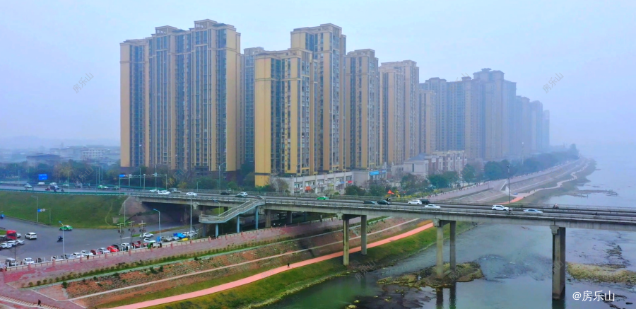 翡翠路堤防工程实景图 翡翠路堤防工程实景图