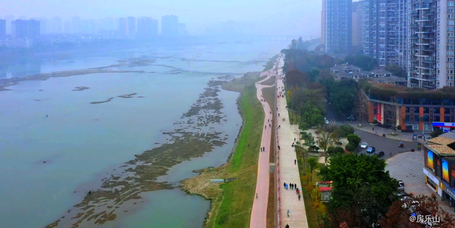 翡翠路堤防工程实景图 翡翠路堤防工程实景图