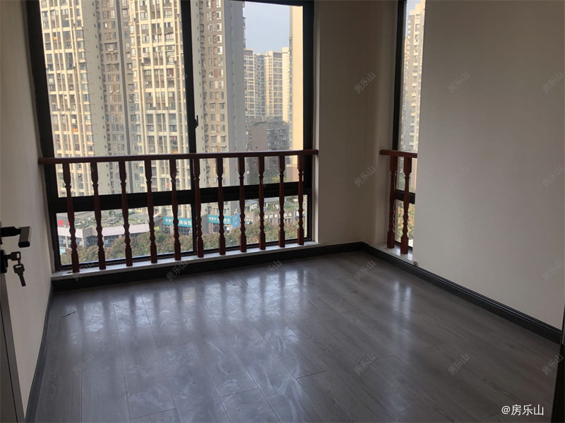 铺金翰林雲上装修房