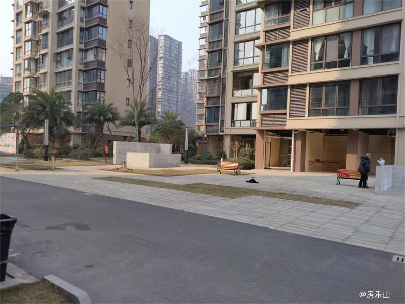 翰林云上小区实景图