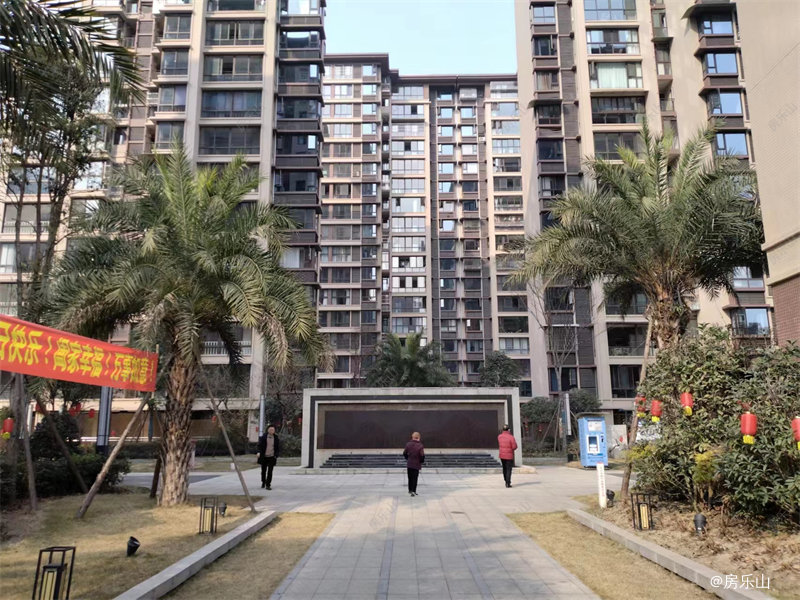 翰林云上小区实景图