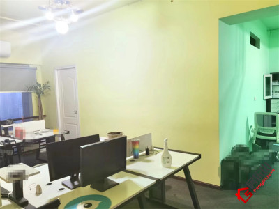 新广场商圈 盘龙银座精装写字楼出租 面积约160㎡ 带全套办公家具家电